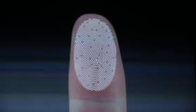 iPhone 7 будет иметь сканер отпечатков пальцев на самом экране?