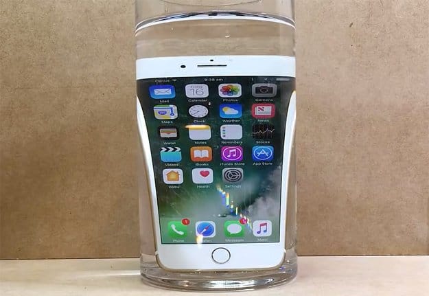 Тесты iPhone 7 на водонепроницаемость