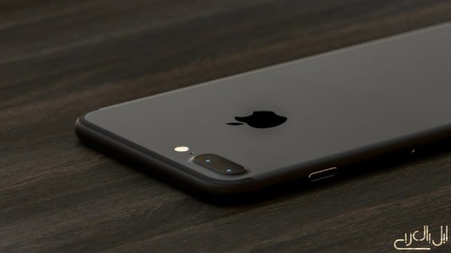 Рендеры iPhone 7 Plus в глянцевом черном корпусе