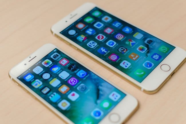 Опрос показал, что подростки по-прежнему предпочитают Apple iPhone, а не Android