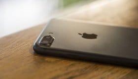 Одна из моделей iPhone 9 получит металлический корпус, а не стеклянный