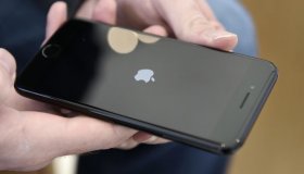 Apple может перейти на OLED-панели во всех Айфонах 2019 года